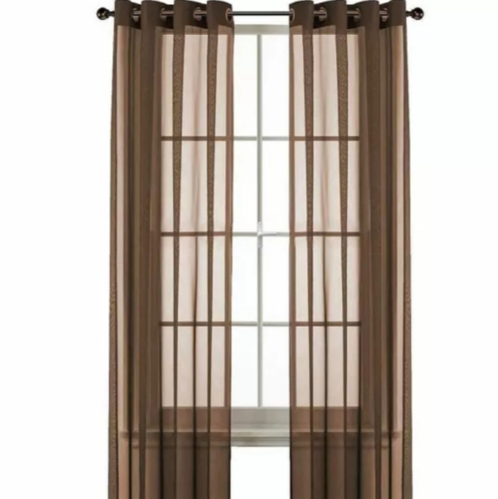 Sheer window curtains